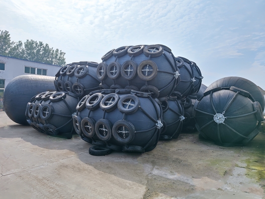 amortisseur de 50Kpa 80Kpa Marine Yokohama Pneumatic Type Rubber pour accoupler le bateau