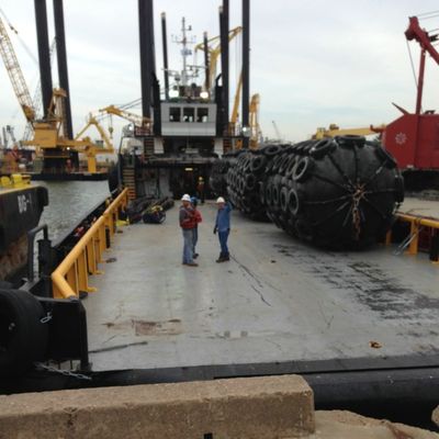 Amortisseur pneumatique gonflable de Yokohama flottant l'amortisseur d'amarrage du kpa 50