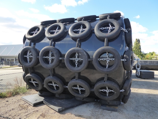 Polyuréthane EVA Filled Fender Foam Buoy pour le yacht et le bateau