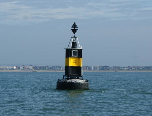 Matériau d'acier polyéthylène disponible sur mesure pour le guidage de la bouée de navigation de localisation d'avertissement