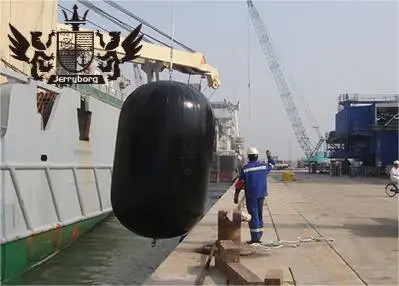 Écrans hydropneumatiques en caoutchouc de haute qualité pour sous-marins