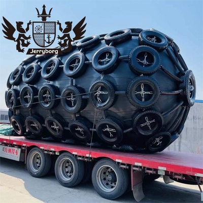 ISO 17357 Standard 50kPa/80kPa Fender en caoutchouc de Yokohama avec pneu et chaîne Fender flottant marin