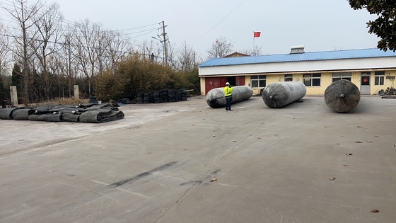 Navires bateaux de pêche navire de lancement airbags marins pare-balles