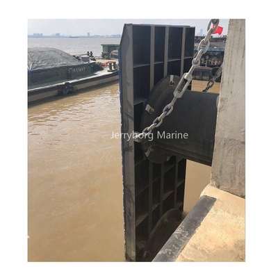 Fender en caoutchouc à supercellule marine à haute absorption d'énergie et à faible force de réaction