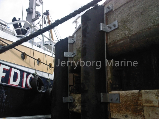 Des pare-chocs en caoutchouc de type D renforcés pour les environnements marins à haute tension