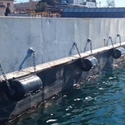 EVA Marine Foam Fender 3.3m*6.5m avec l'amortisseur de flottement de peau de polyuréthane