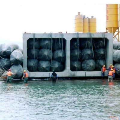 Économie le caoutchouc naturel gonflable airbags de levage lourds