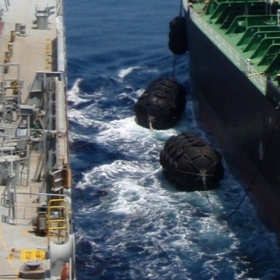 Pare-chocs Marine Rubber Fender For Ship gonflable de bateau amarrant et amarrant à quai