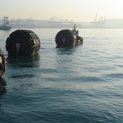 Amortisseurs en caoutchouc pneumatiques gonflables de Marine Floating STS pour la protection de dock