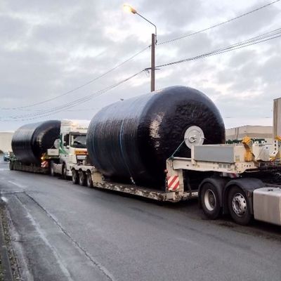 La peau de polyuréthane a adapté l'amortisseur aux besoins du client rempli de mousse pour la défense de dock