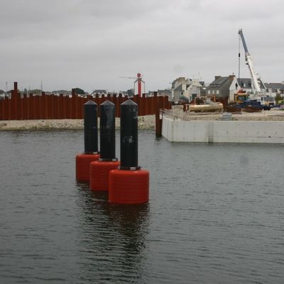 Peau submersible d'EVA Foam Fender With Polyurea de beignet de jetée