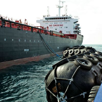 Amortisseur de l'ABS CCS Yokohama pour le bateau amarrant la grande élasticité Marine Rubber Buffer