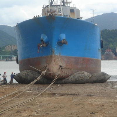 sacs en caoutchouc de lancement de rouleau du caoutchouc naturel d'airbag de bateau de 0.8m*12m avec le certificat de CCS