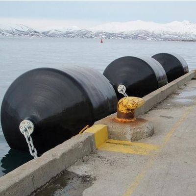 Peau de flottement de butoir d'EVA Dock Fender With Polyurethane de bateau navire-navire de mousse