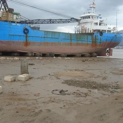 Le rouleau de lancement du caoutchouc naturel de bateau met en sac Marine Floating Rubber Airbag Made en Chine